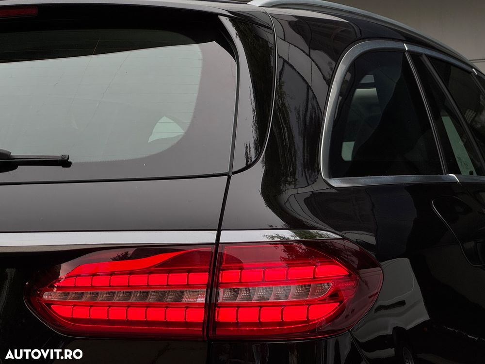 Mercedes-Benz E 300 de 9G-TRONIC Exclusive - 10