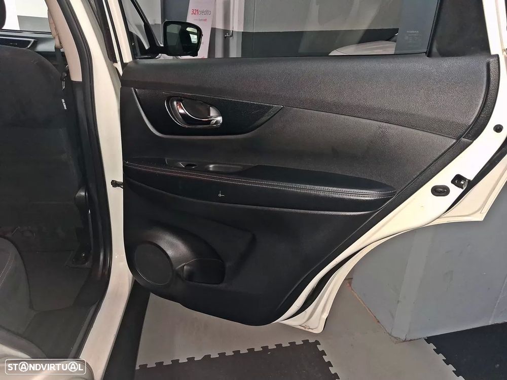 Nissan X-Trail 1.6 dCi 360 - 23