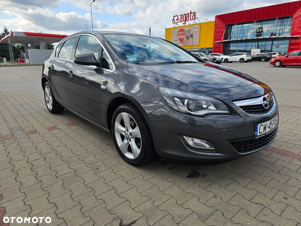 Opel Astra 1.4 Turbo Design Edition - 2
