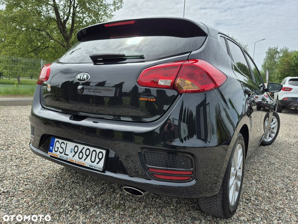 Kia Ceed - 9