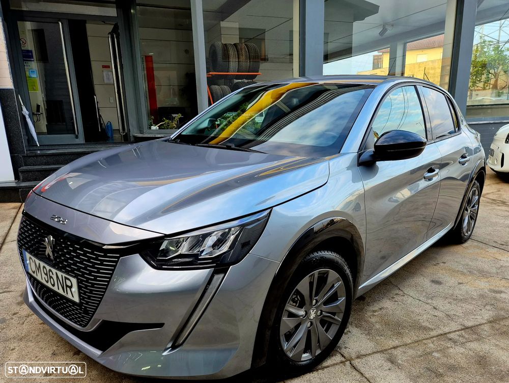 Peugeot e-208 Allure Pack - 14
