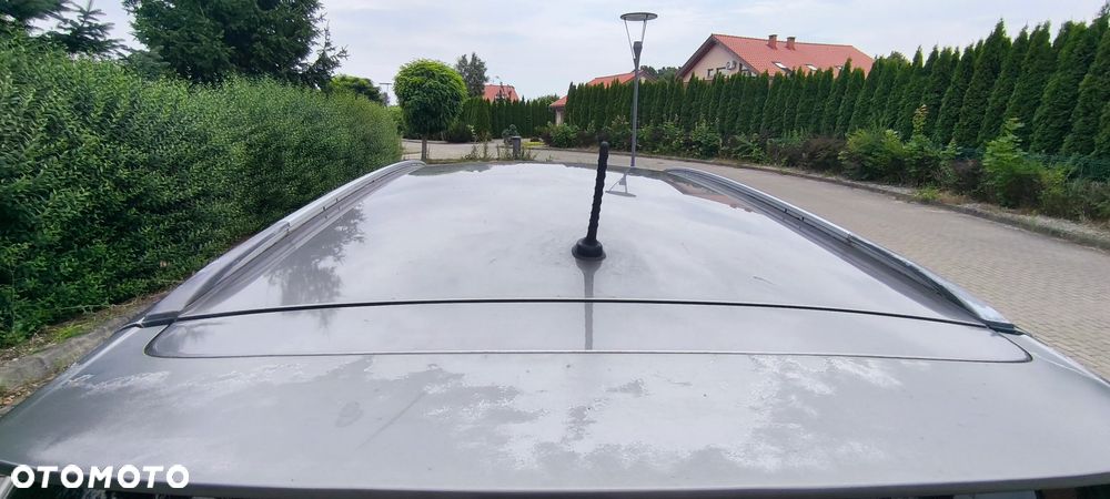 Kia Carens 1.7 CRDi XL - 25