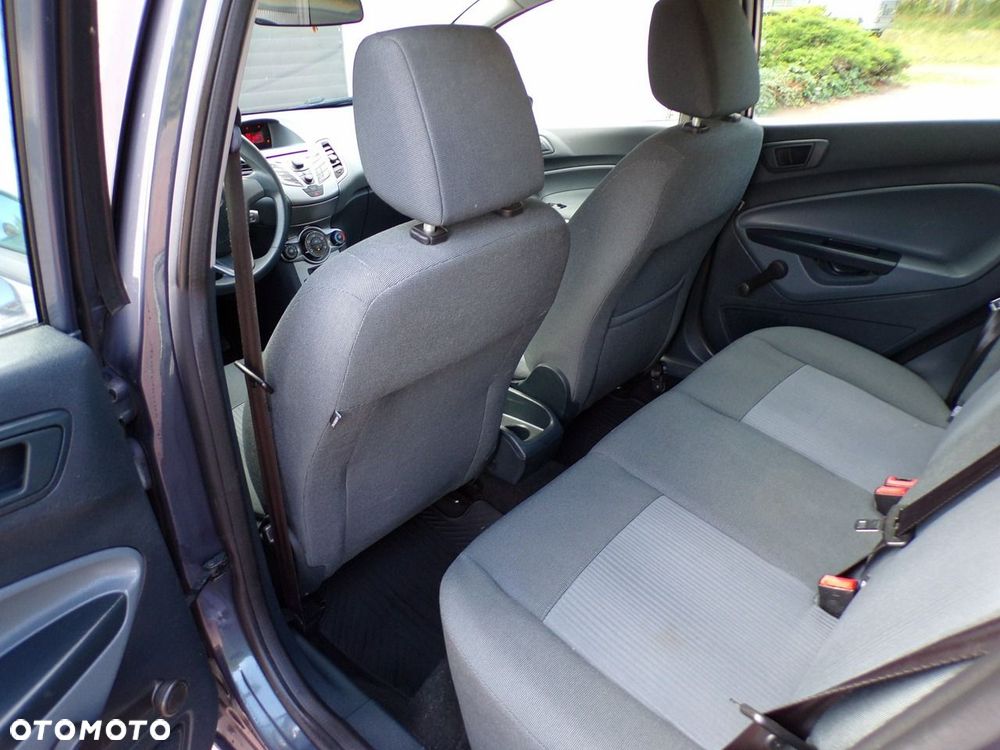 Ford Fiesta - 27
