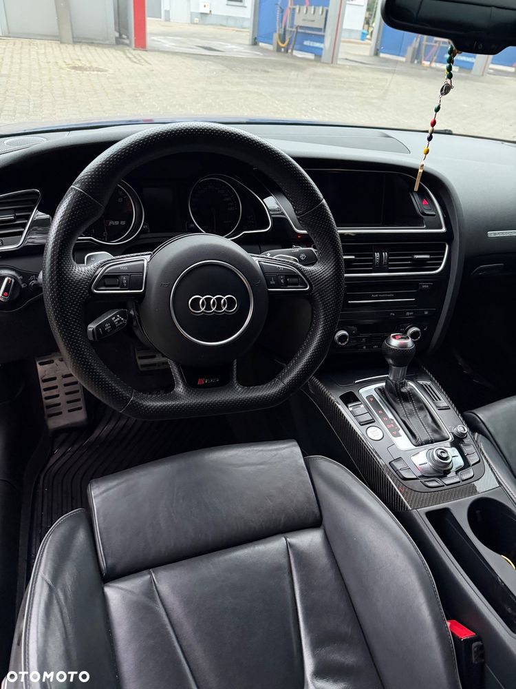 Audi RS5 Coupé Standard - 11