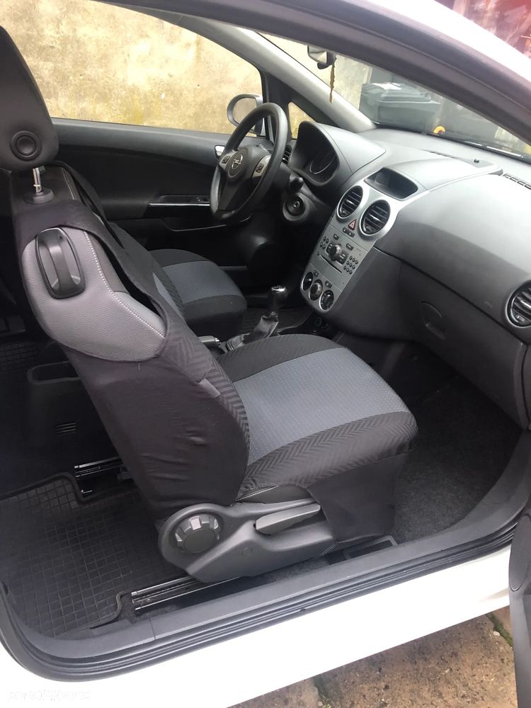Opel Corsa 1.3 CDTI Enjoy - 8