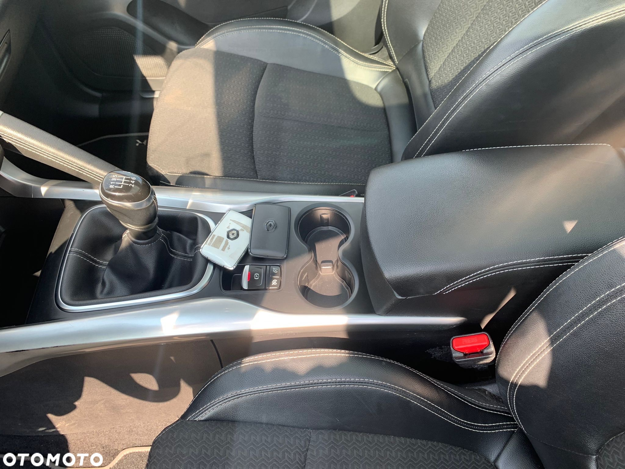 Renault Kadjar 1.6 Energy TCe S-Edition - 23