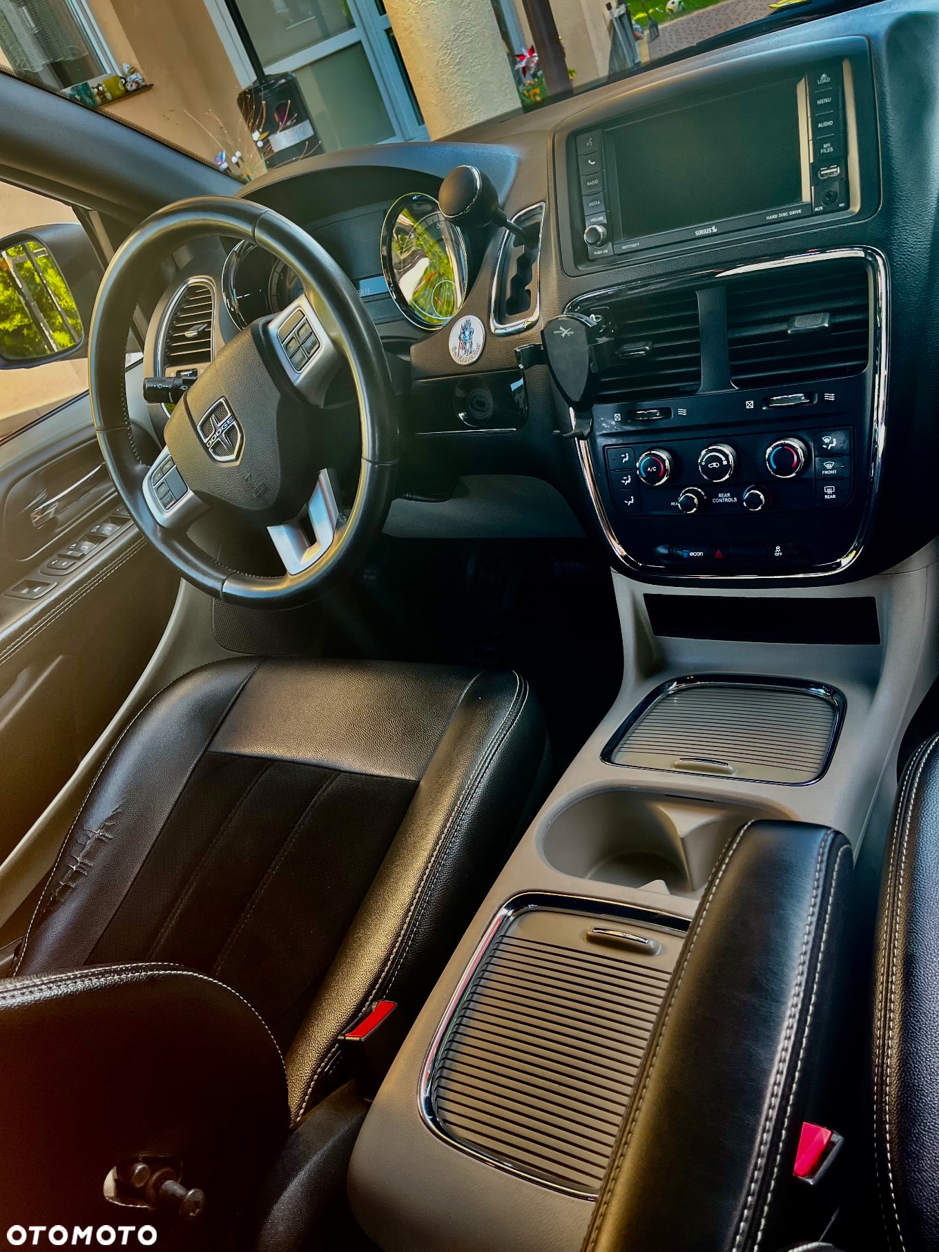 Dodge Grand Caravan - 5