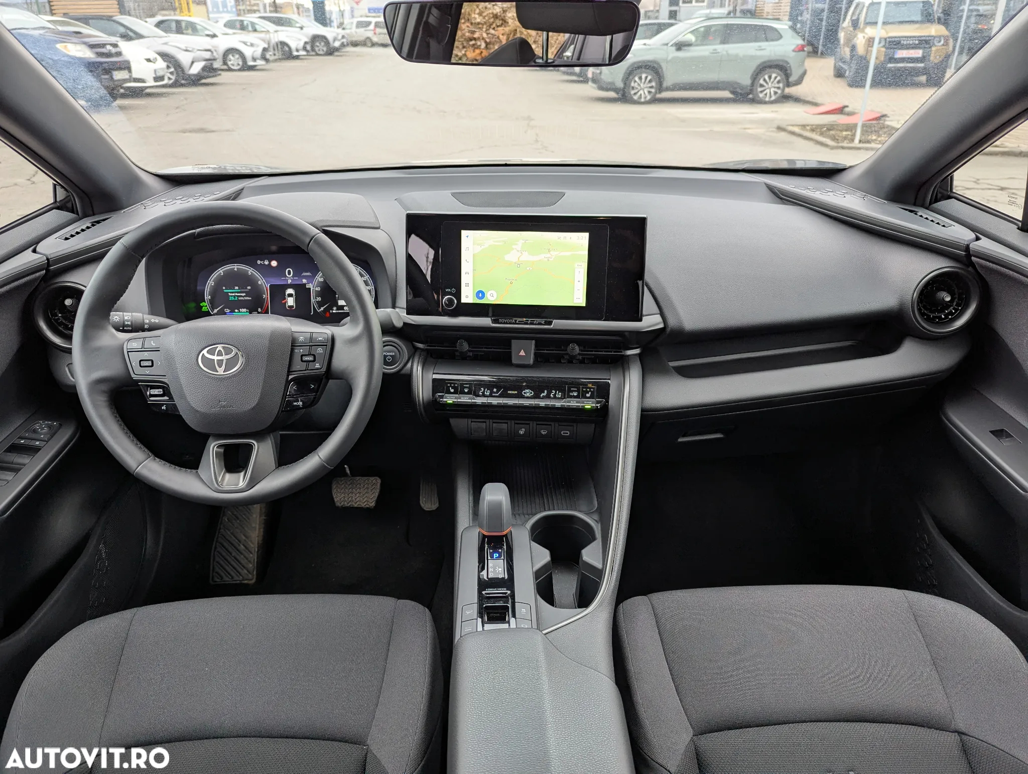 Toyota C-HR 2.0 PHEV 223 CP 4x2 CVT Dynamic - 18