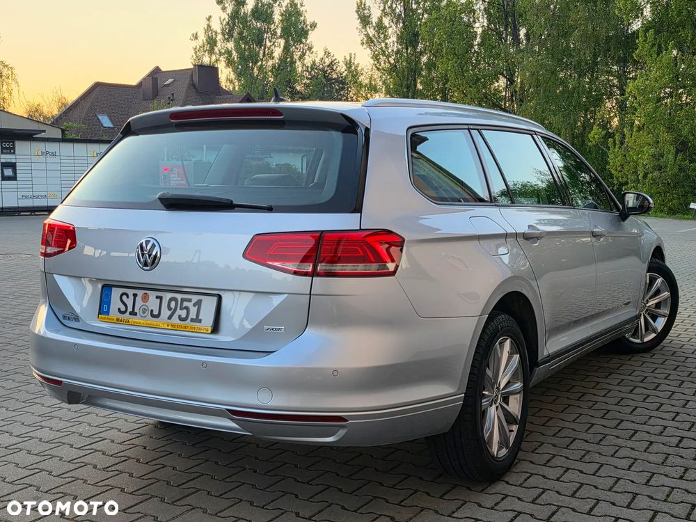 Volkswagen Passat 2.0 TDI (BlueMotion Technology) DSG Trendline - 3