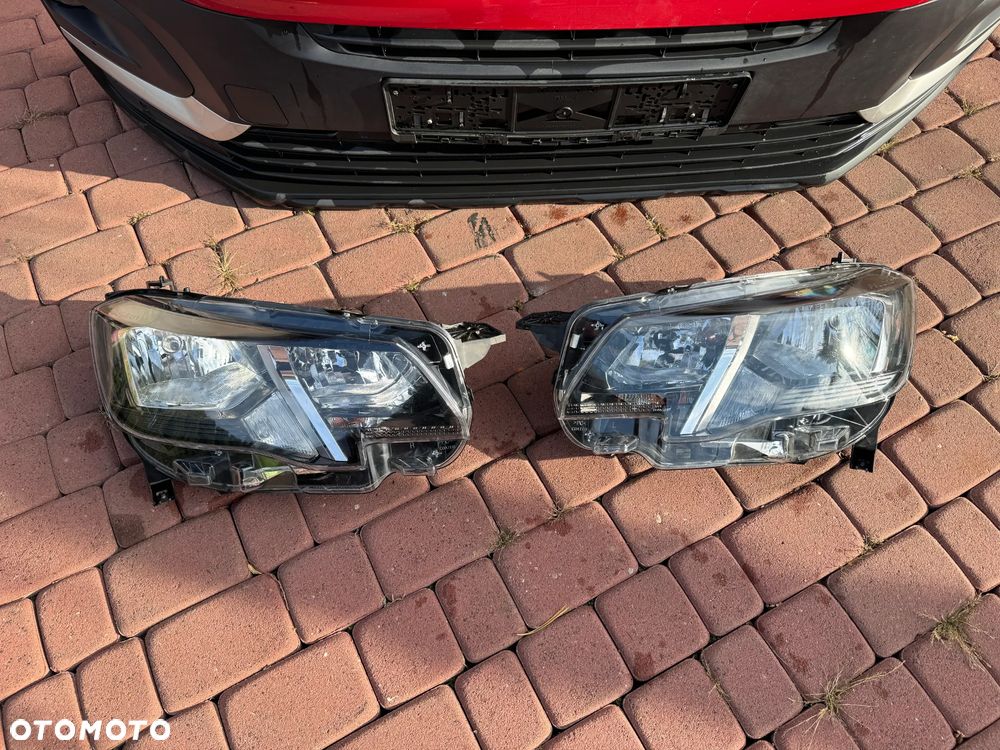 LAMPA REFLEKTOR LEWY PRAWY PEUGEOT RIFTER PARTNER IV 2018- KJF - 1
