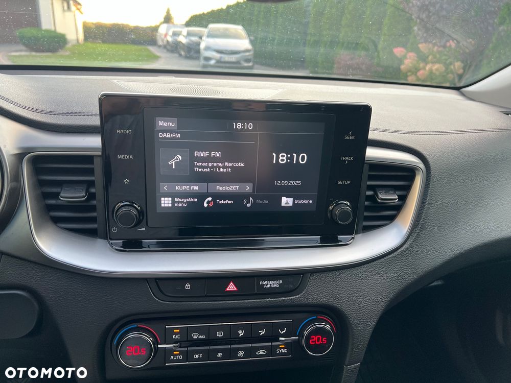 Kia Ceed 1.6 CRDi SCR M - 21