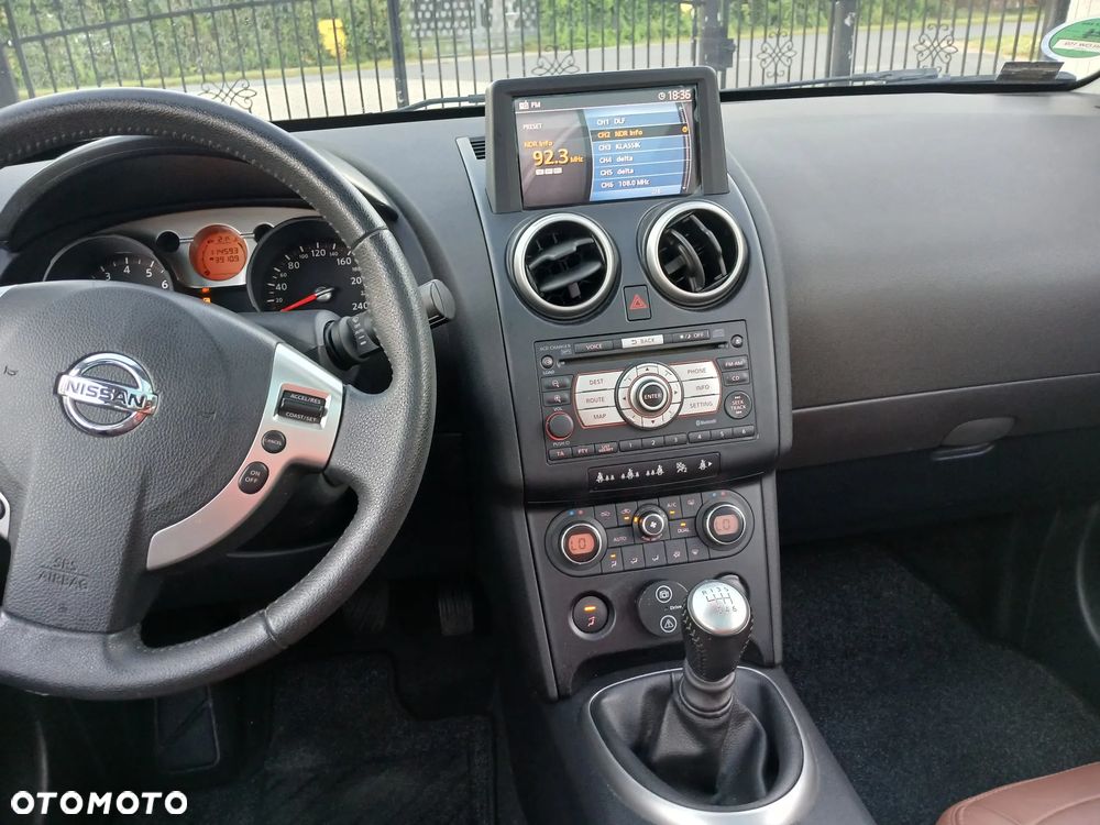 Nissan Qashqai 2.0 4x4 Tekna Pack - 25