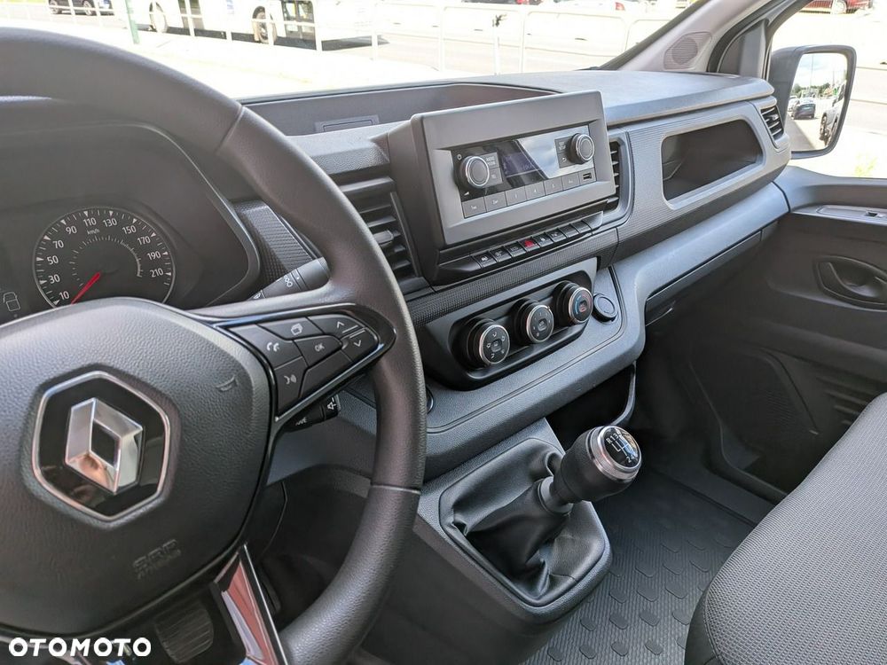 Renault Trafic - 12