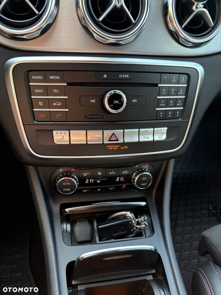 Mercedes-Benz GLA - 5