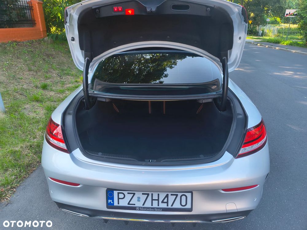 Mercedes-Benz Klasa C 300 7G-TRONIC AMG Line - 18
