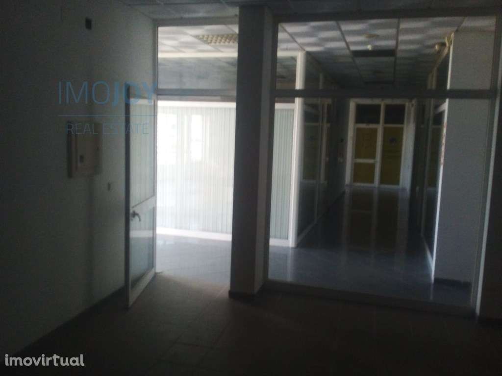 Loja com 25m2 para Venda no Samouco - Grande imagem: 3/16