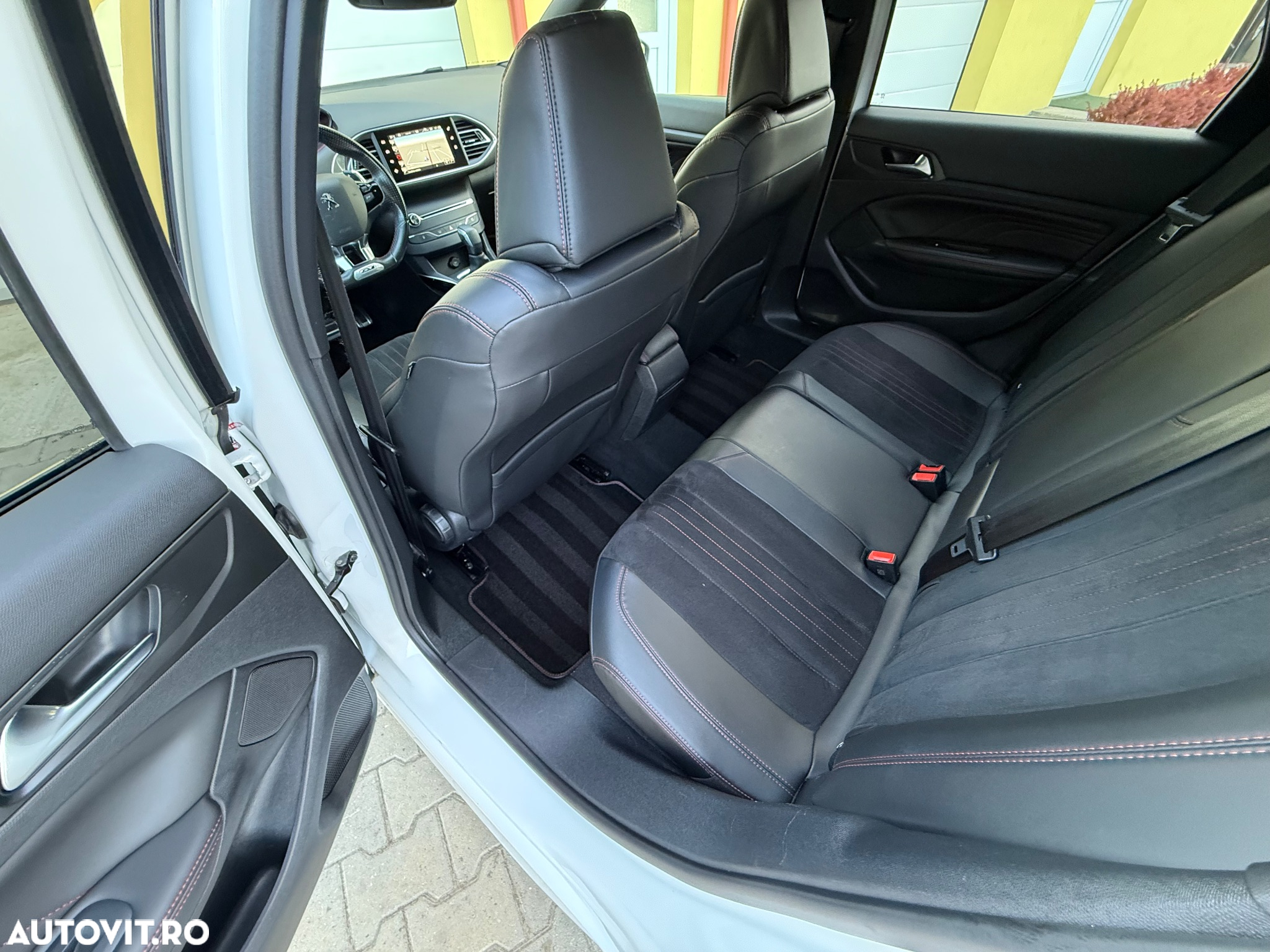 Peugeot 308 SW BlueHDi 180 EAT6 GT - 11