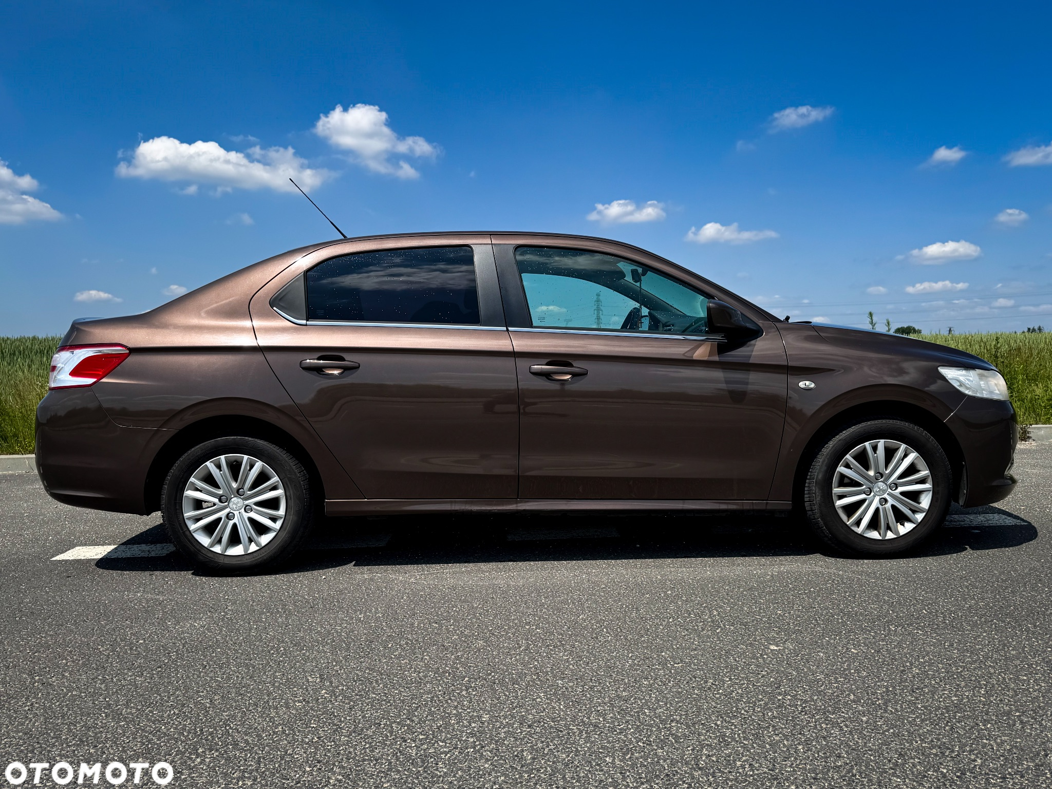 Peugeot 301 1.6 VTi Allure - 10