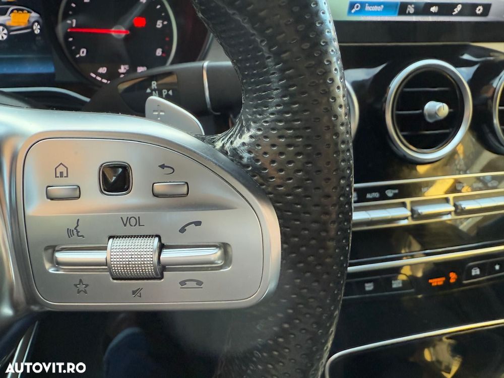 Mercedes-Benz GLC Coupe 300 d 4Matic 9G-TRONIC AMG Line - 34