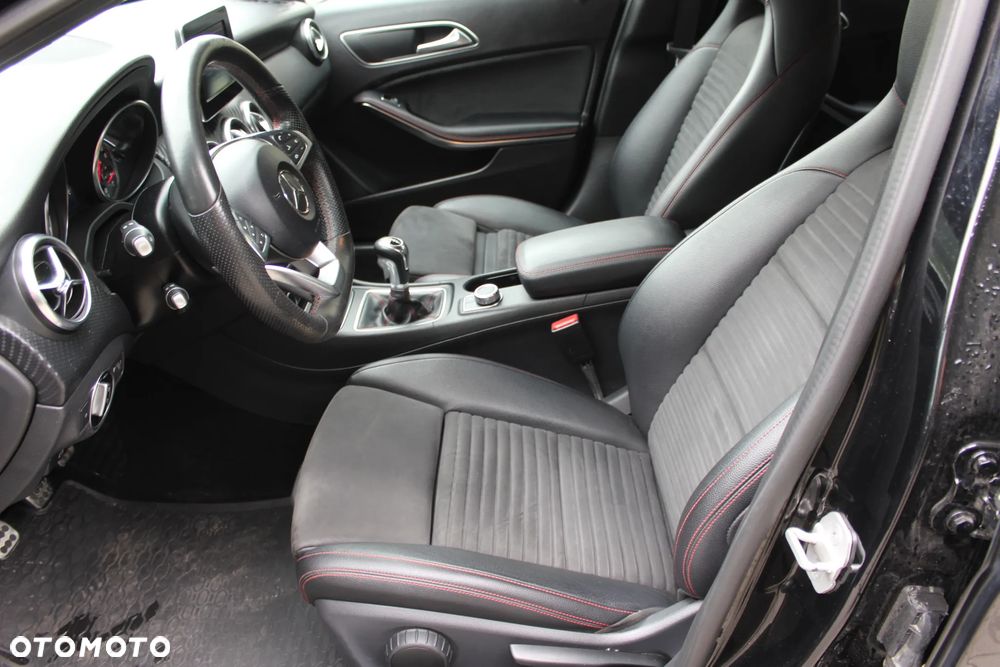 Mercedes-Benz Klasa A 180 CDI AMG Line - 16