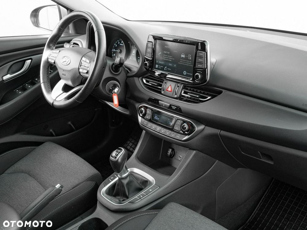 Hyundai i30 1.5 DPI Smart - 32