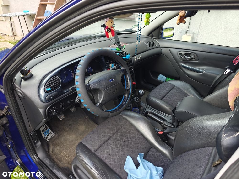 Ford Mondeo - 8