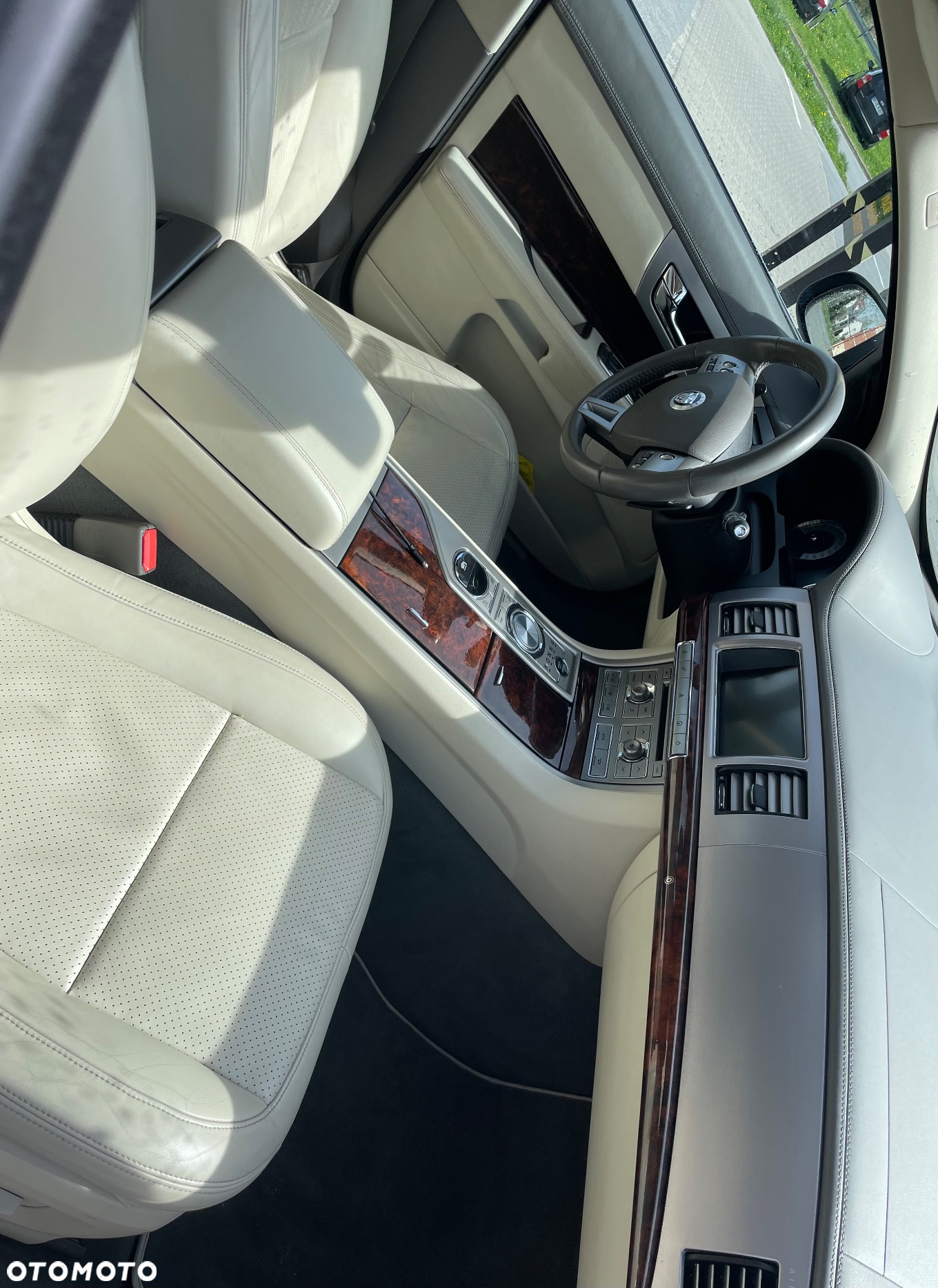 Jaguar XF 4.2 SV8 - 5