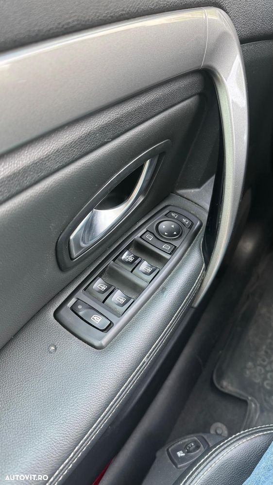 Renault Laguna dCi 175 FAP Aut. Bose Edition - 16