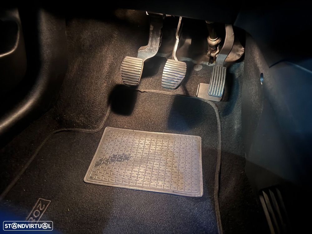 Peugeot 208 82 PureTech Style - 10