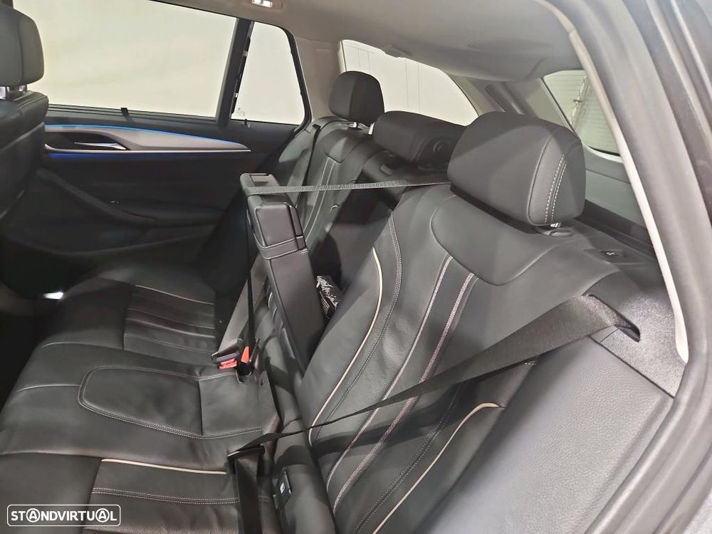 BMW 530 e - 9
