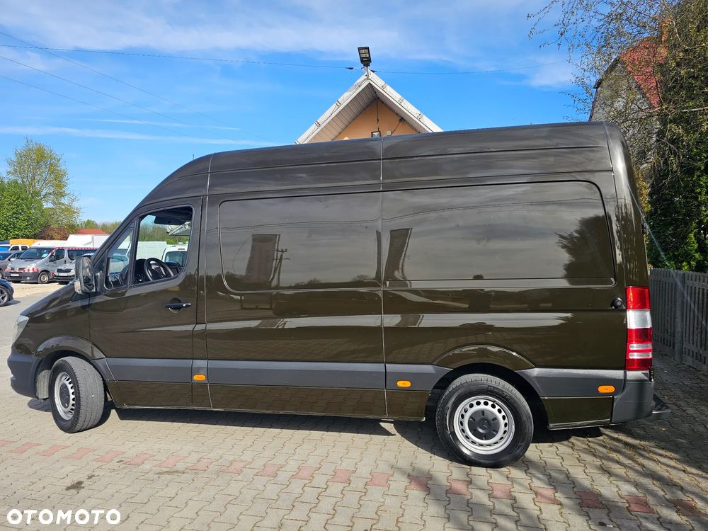 Mercedes-Benz Sprinter - 5