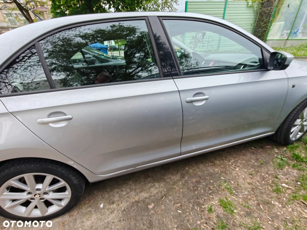Skoda RAPID 1.2 TSI Elegance - 9