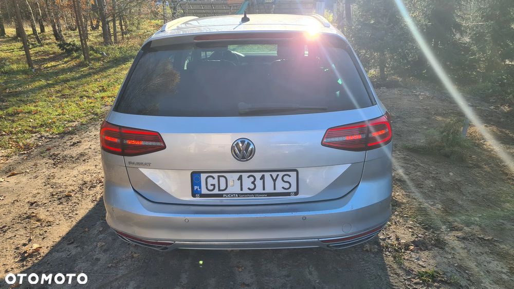 Volkswagen Passat - 4