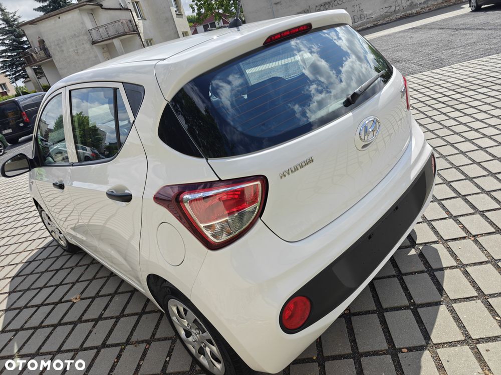 Hyundai i10 1.0 Premium - 17
