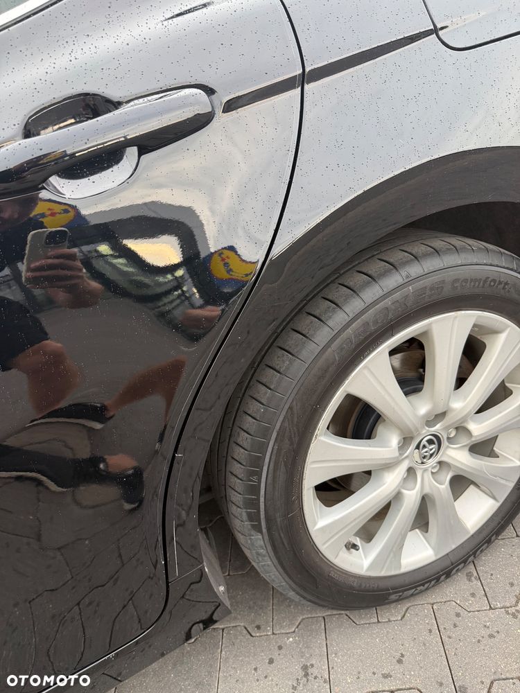 Toyota Camry 2.5 Hybrid Comfort CVT - 22