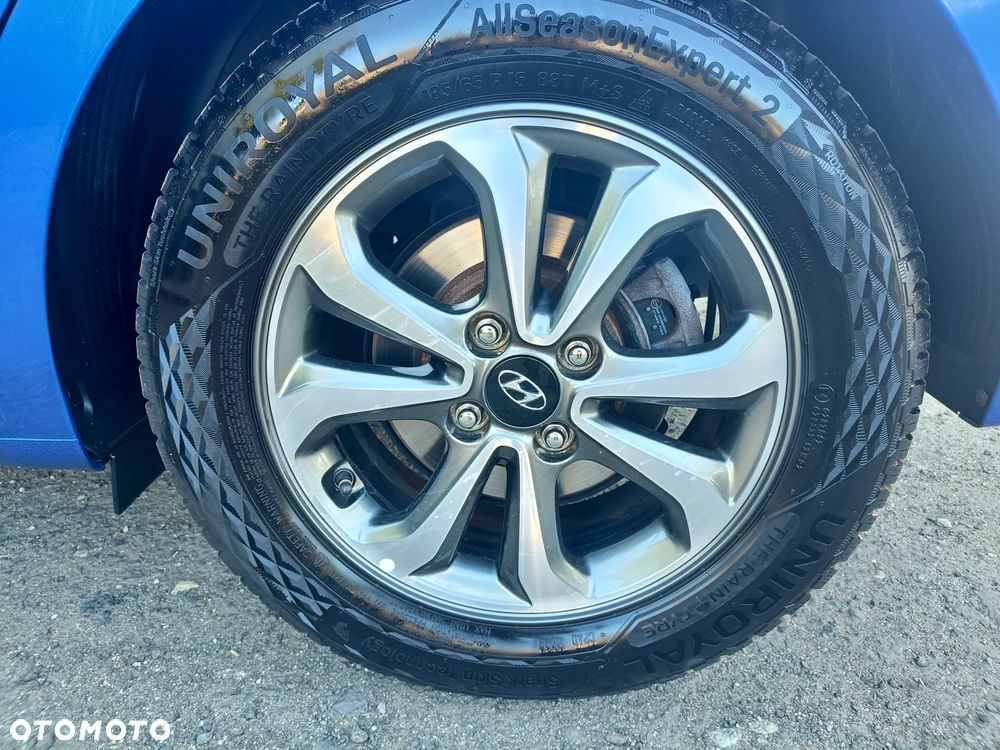 Hyundai i20 blue 1.2 Select - 20