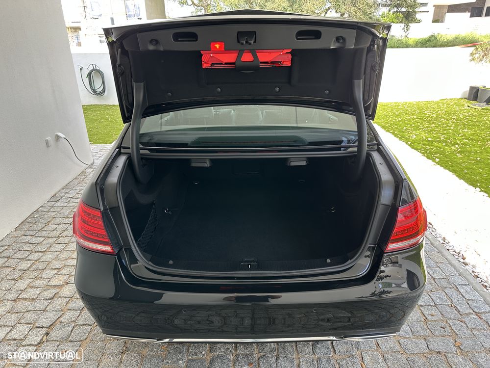 Mercedes-Benz E 220 CDI Elegance BE 129g Auto. - 19