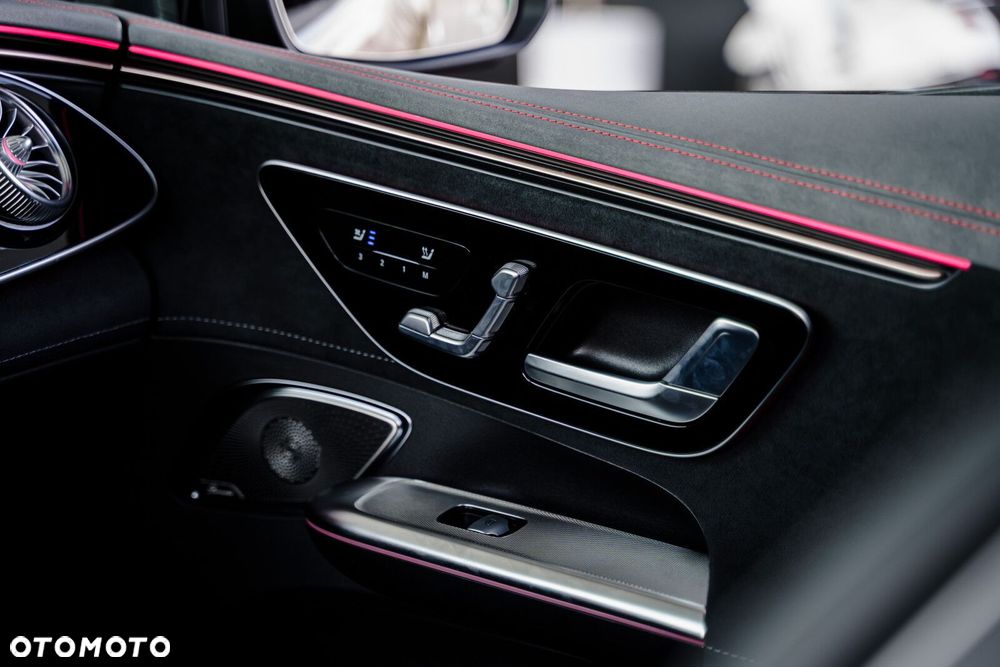 Mercedes-Benz EQE - 23