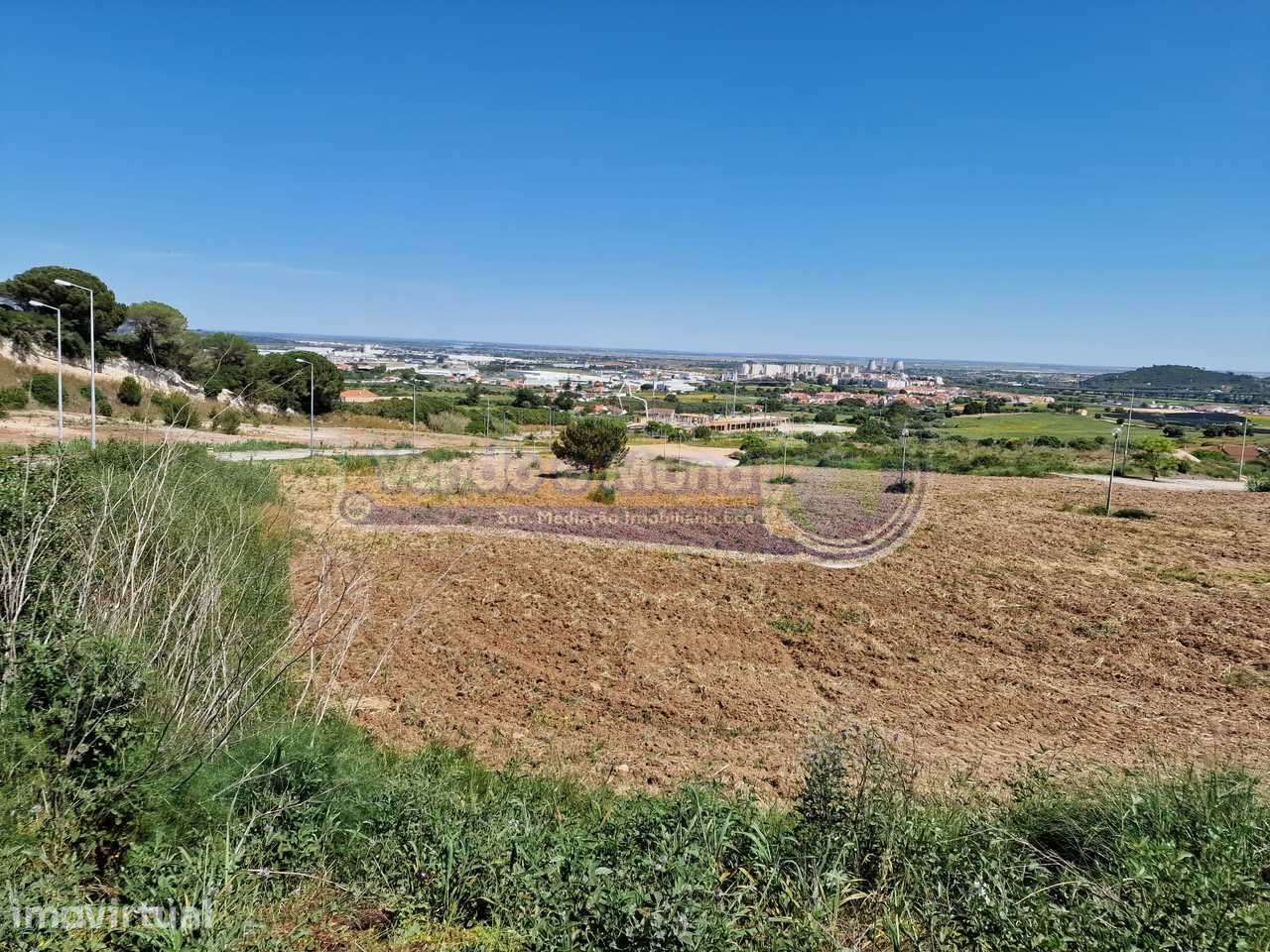 Terreno urbano em Alenquer (ALQ009) - Grande imagem: 3/4