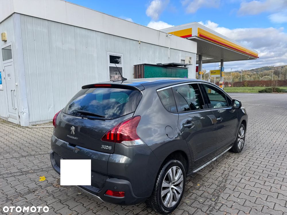Peugeot 3008 1.2 PureTech Allure S&S - 5