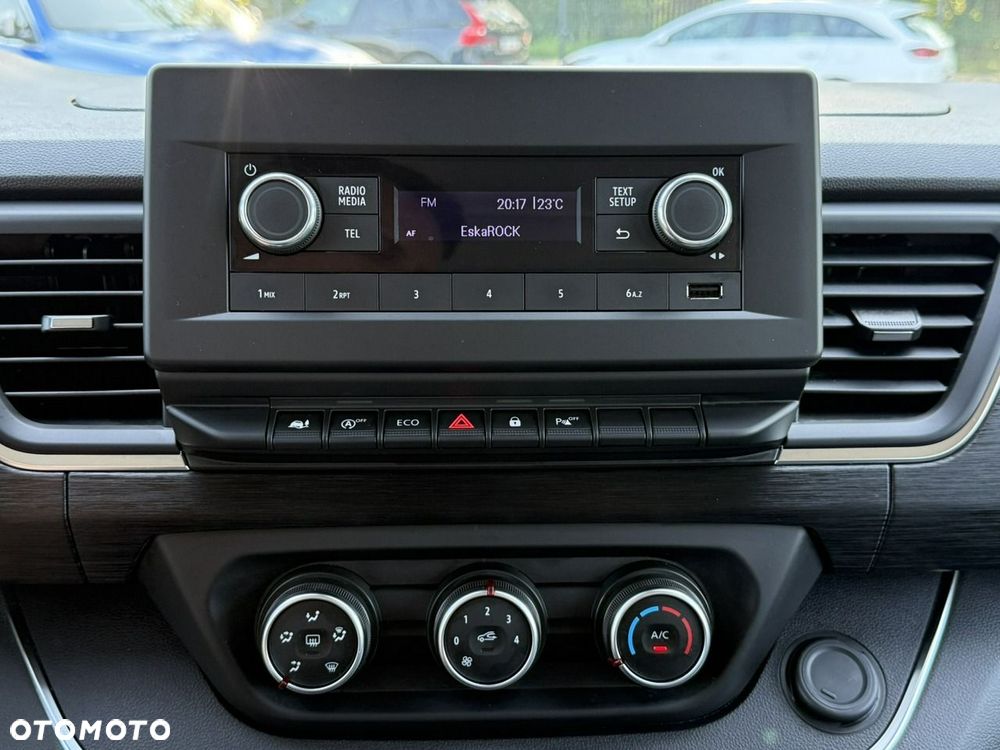 Renault Trafic - 26