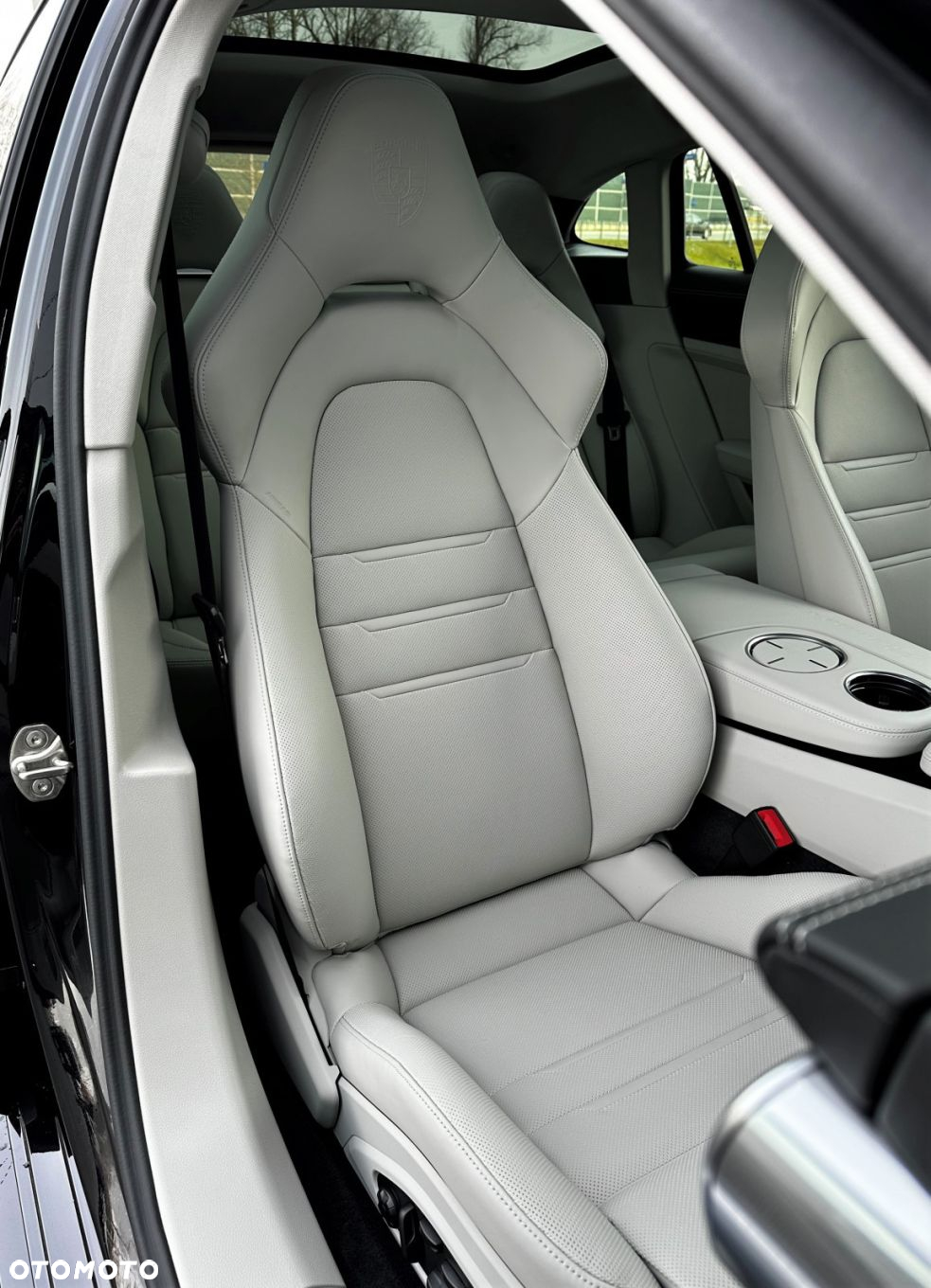 Porsche Panamera - 32