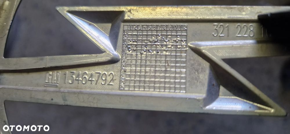 OPEL ASTRA K ZNACZEK EMBLEMAT PRZÓD 13464792 - 4