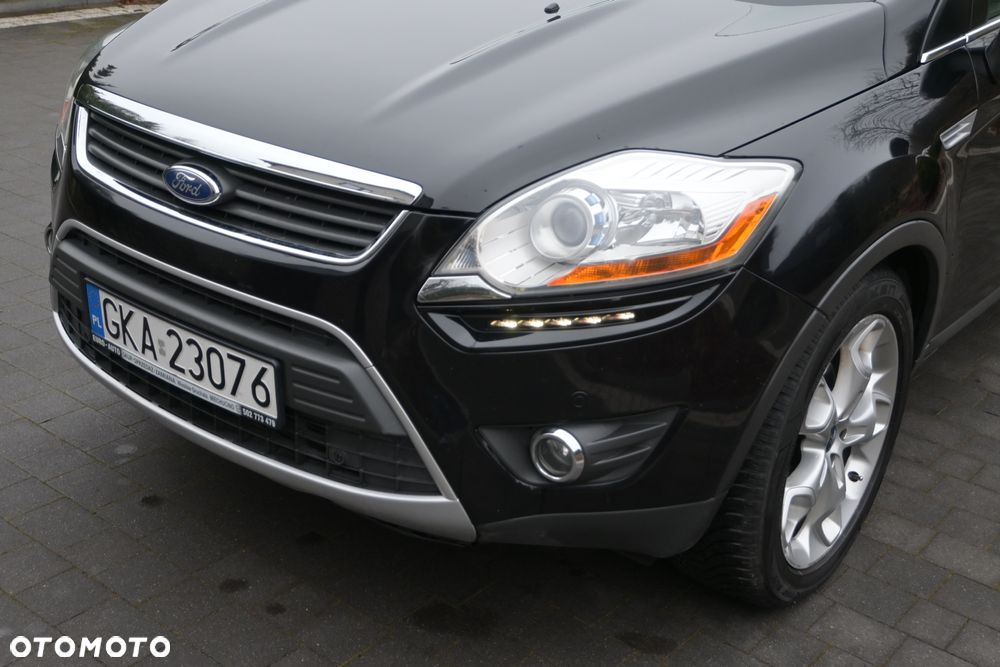 Ford Kuga 2.0 TDCi 4x4 Titanium - 39