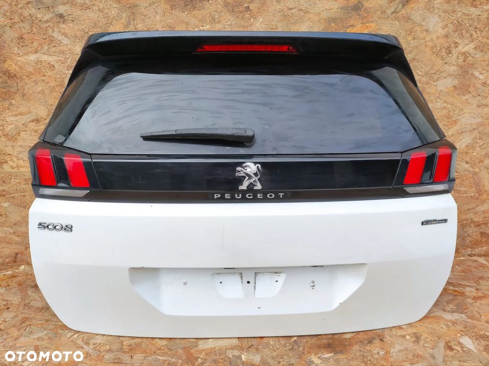 KLAPA BAGAŻNIKA KOMPLETNA PEUGEOT 5008 II LAKIER KWED