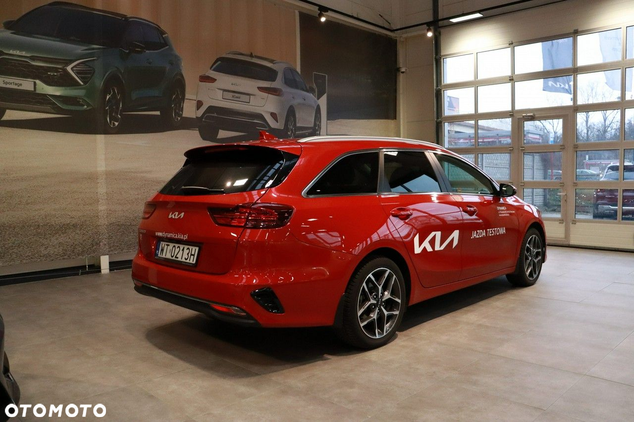 Kia Ceed - 5