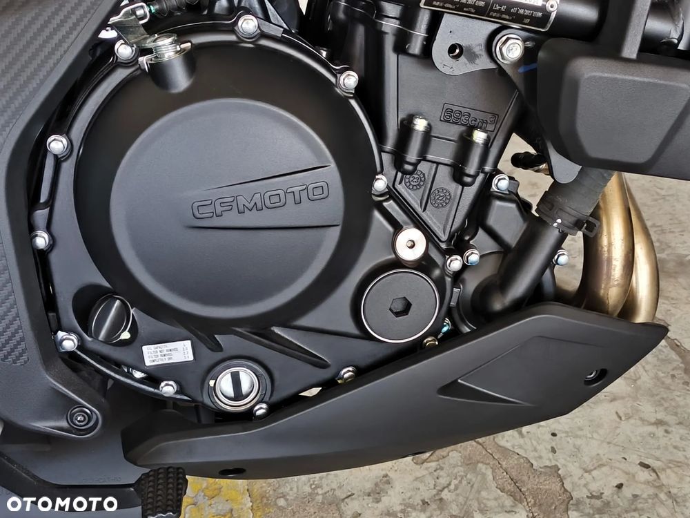 CFMoto 700MT - 9