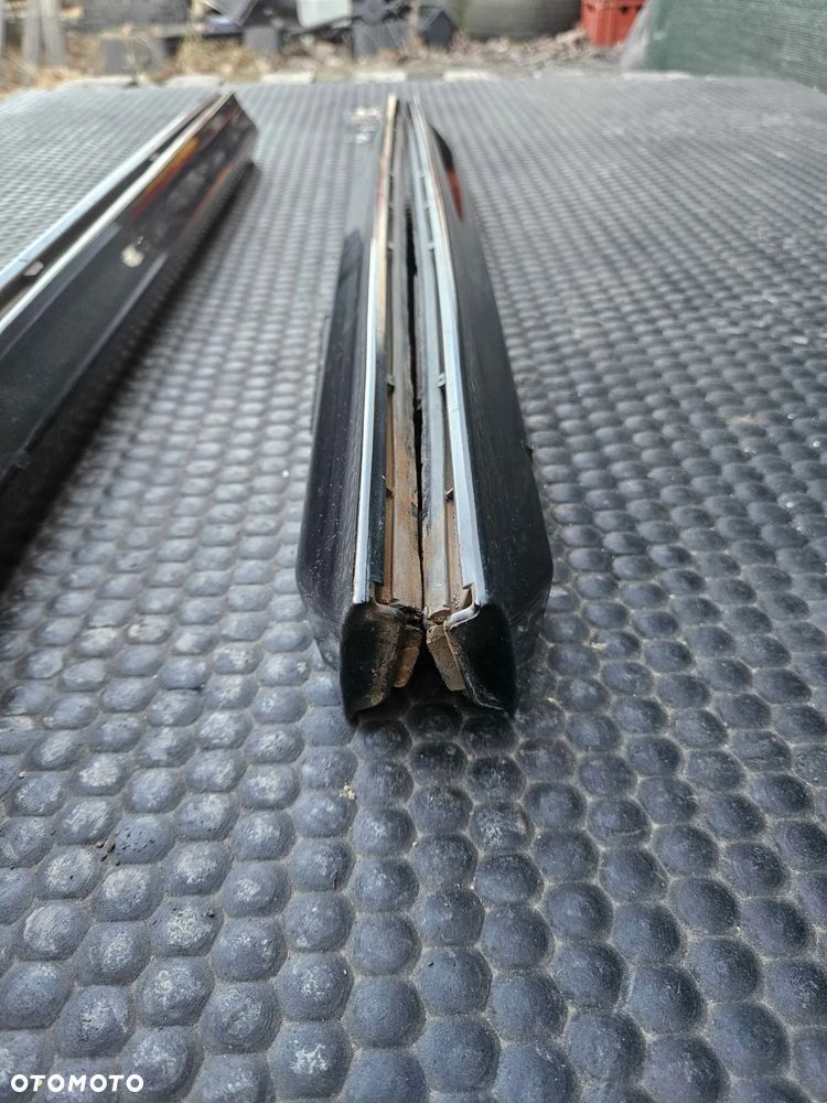 Listwa Listwy Drzwi S-Line Dolne Czarne Komplet Audi A4 B6 B7 Oryginalne - 40