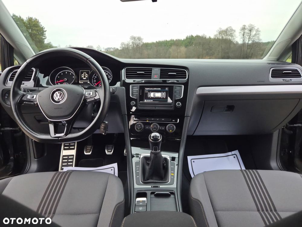 Volkswagen Golf 1.2 TSI BlueMotion Technology Allstar - 15