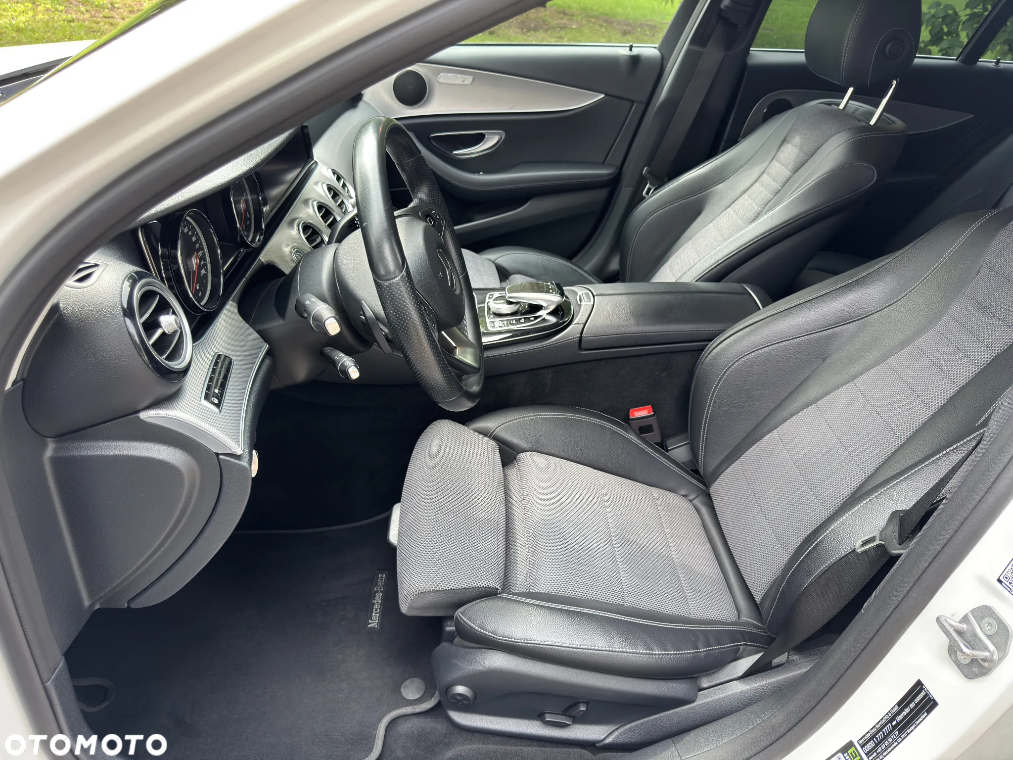 Mercedes-Benz Klasa E 220 d T 9G-TRONIC Avantgarde - 10